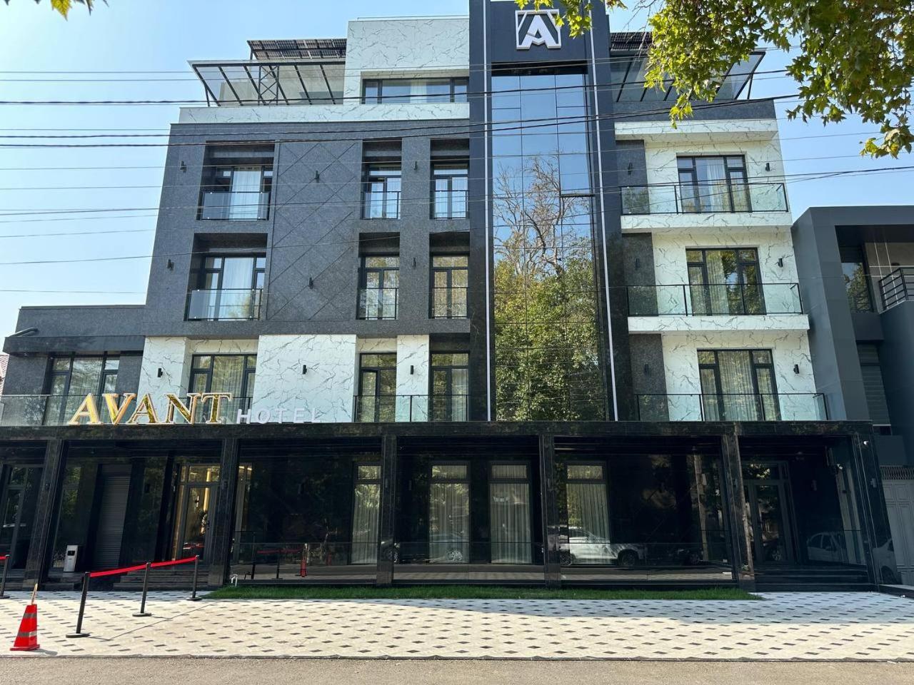 Avant Hotel Tashkent Pool&Spa Exteriör bild
